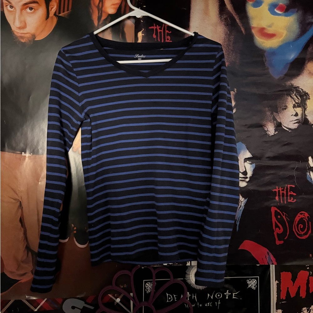 blue striped long sleeve🌀